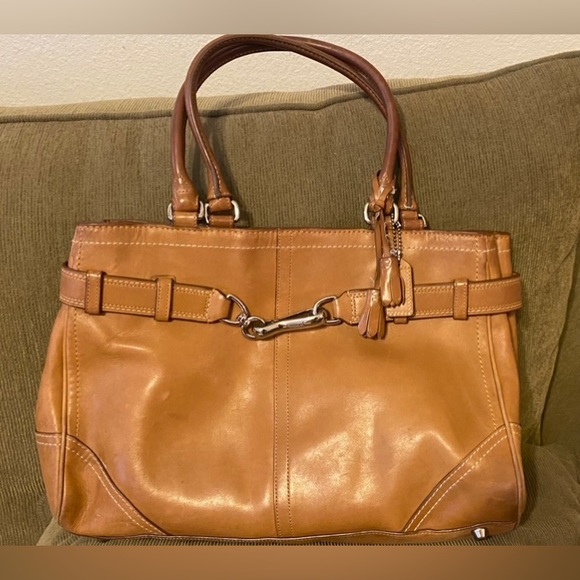 Coach Vintage Handcrafted Leather Hampton SatchelTan with Rare Logo interior - Picture 7 of 7